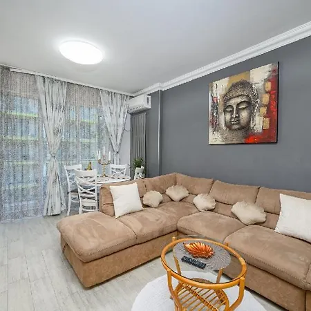 T&v Mamaia Nord Apartament